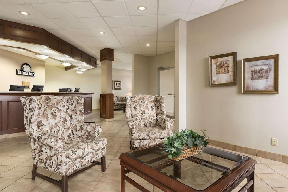 Days Inn By Wyndham Brockville Ngoại thất bức ảnh