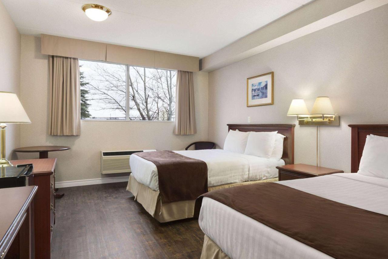 Days Inn By Wyndham Brockville Ngoại thất bức ảnh